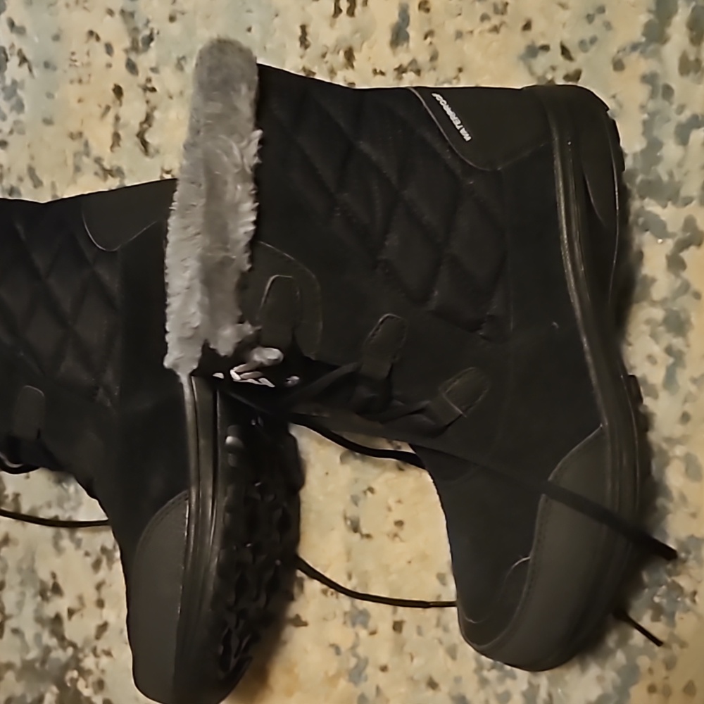Columbia Winter Boots Black/Gray Women's Size 9